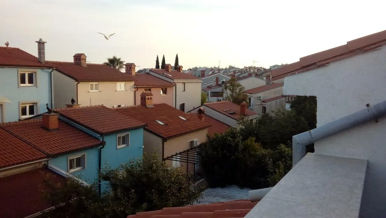 Apartmani Zlatko Pula 0*,  Croatia